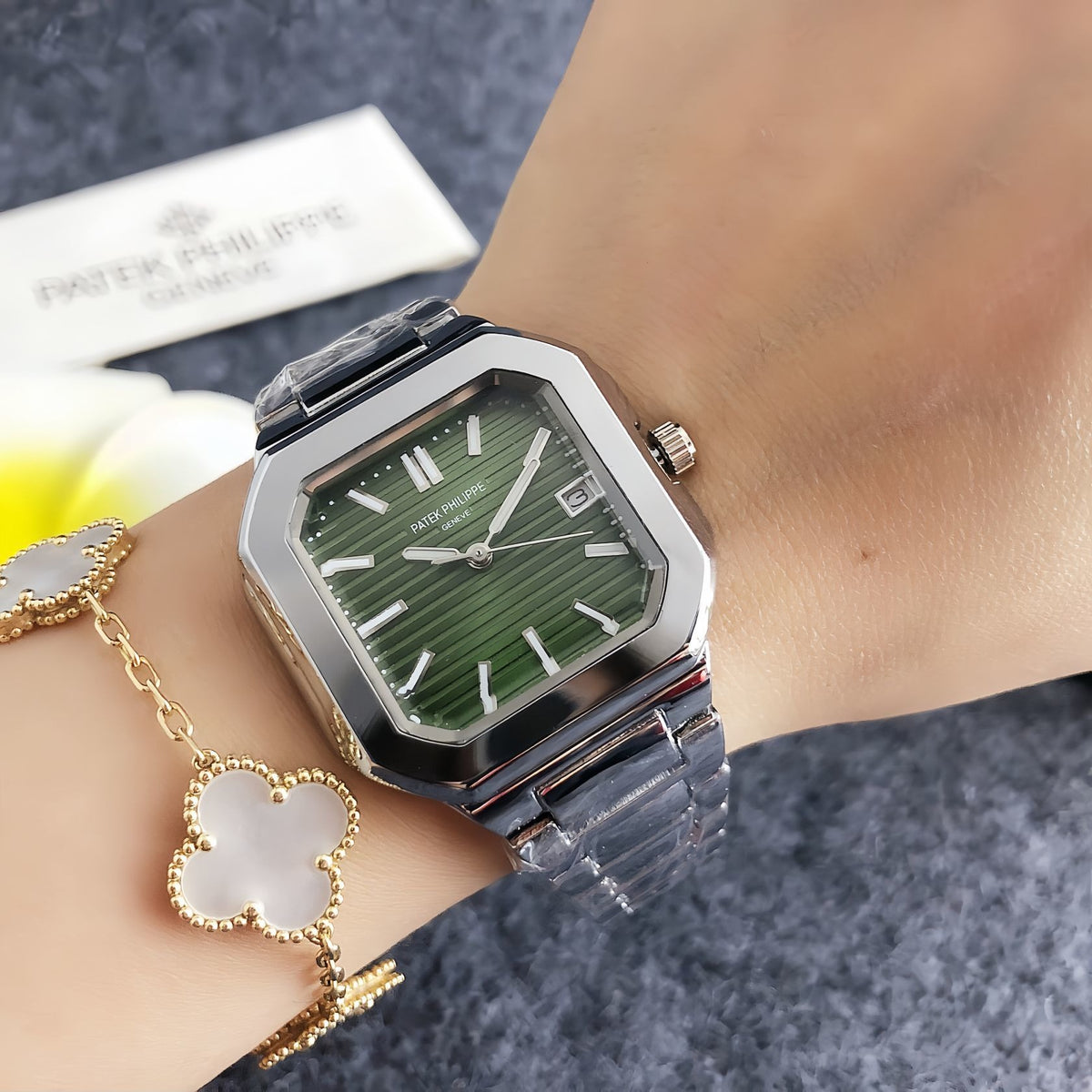 PP Geneve Prestige Watch