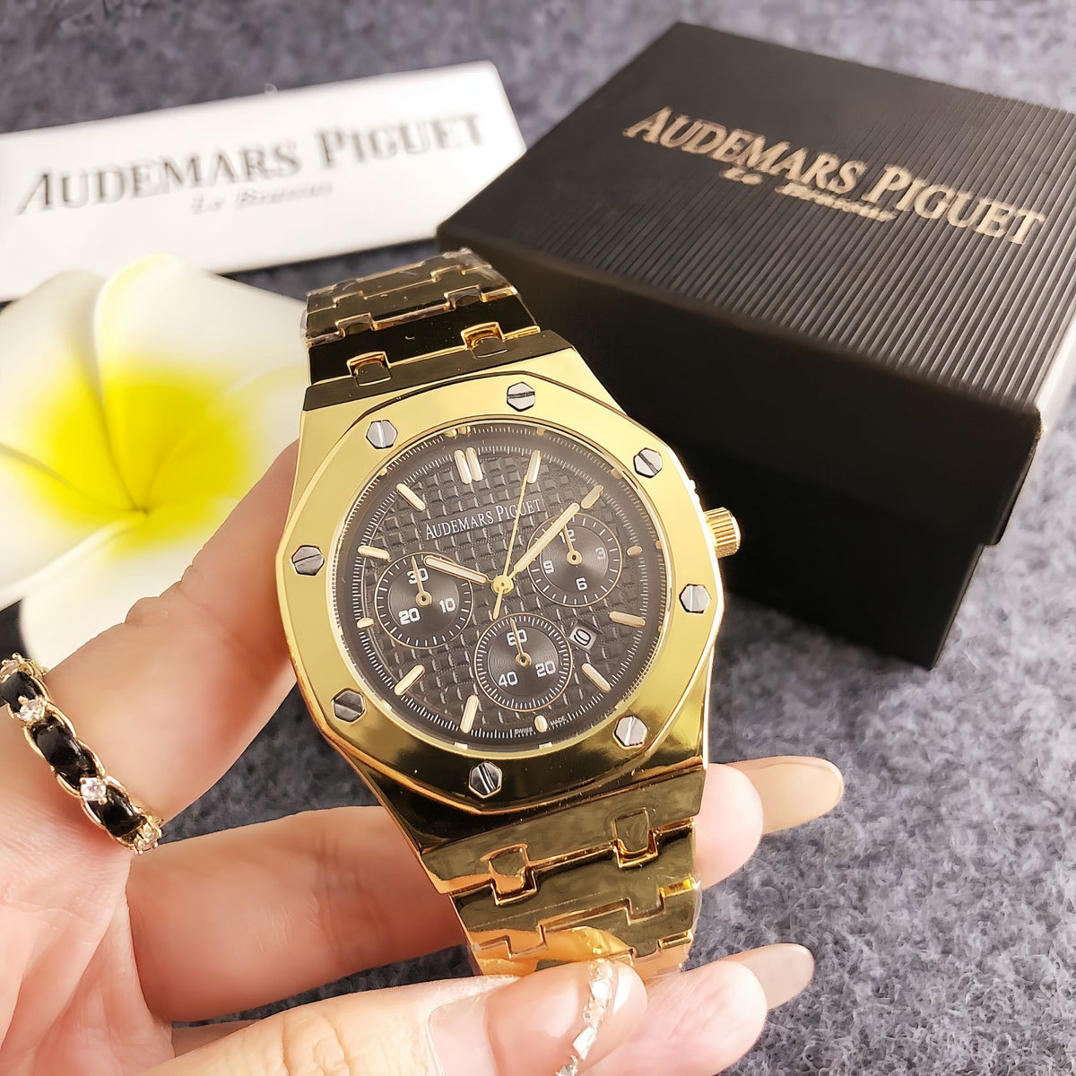 AP Varenne Signature Watch