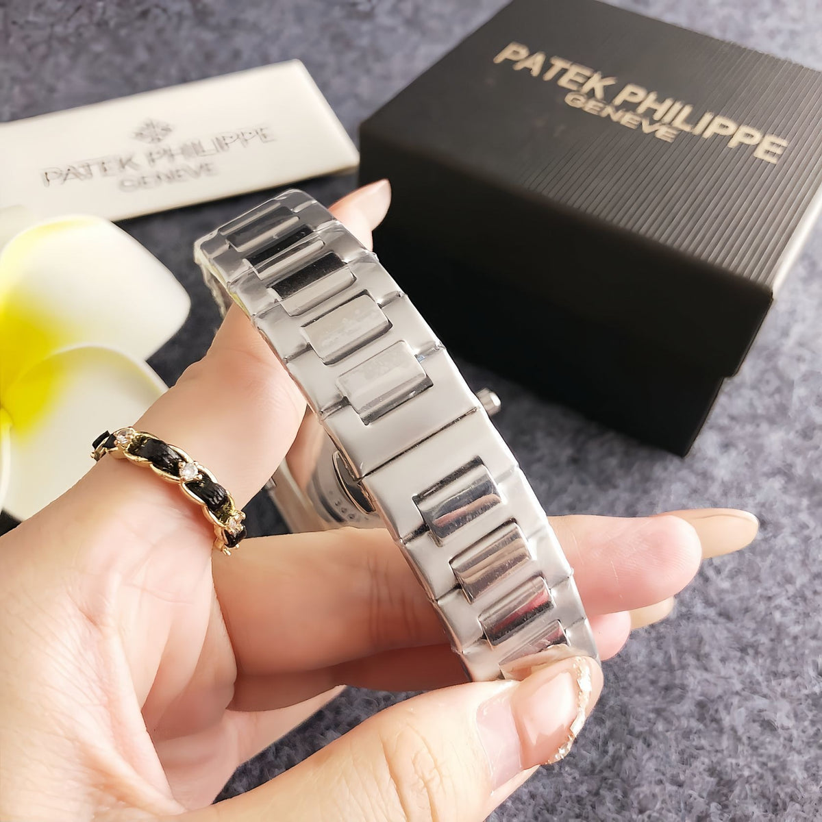 PP Zurich Signature Watch