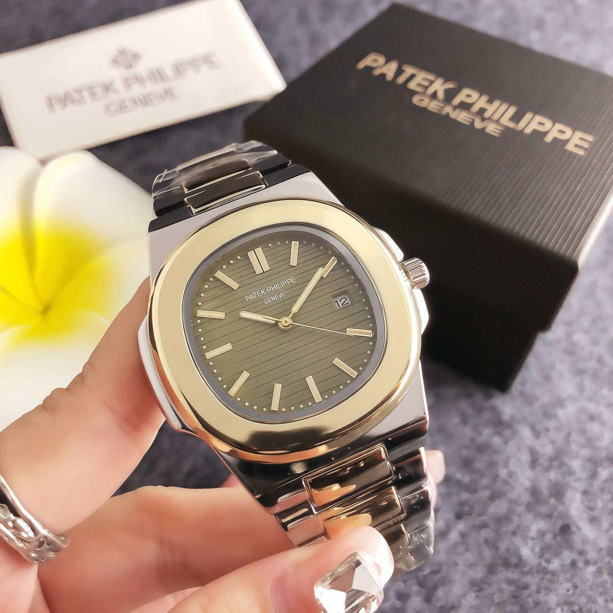 PP Montreux Signature Watch